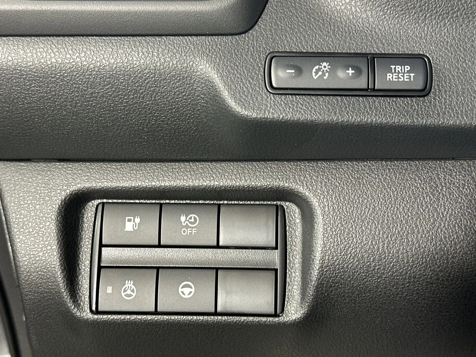 New 2025 Gray Nissan SV Plus image 22