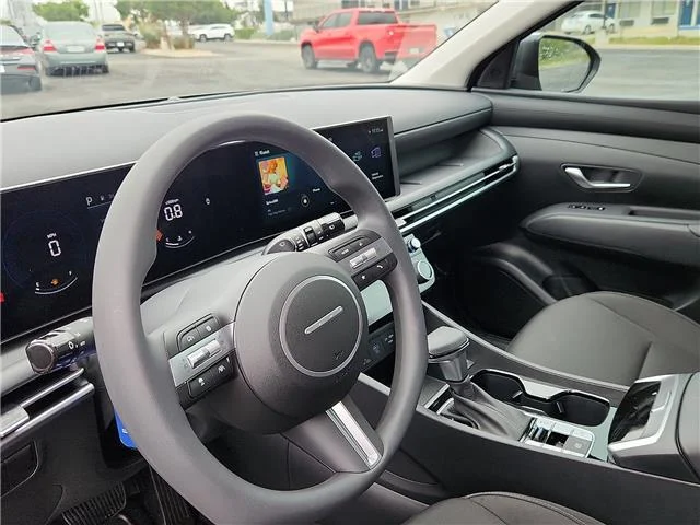 New 2026 Shimmering Silver Hyundai SEL image 9
