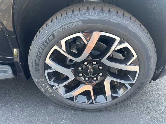 2025 Chevrolet Silverado EV RST - Photo 14