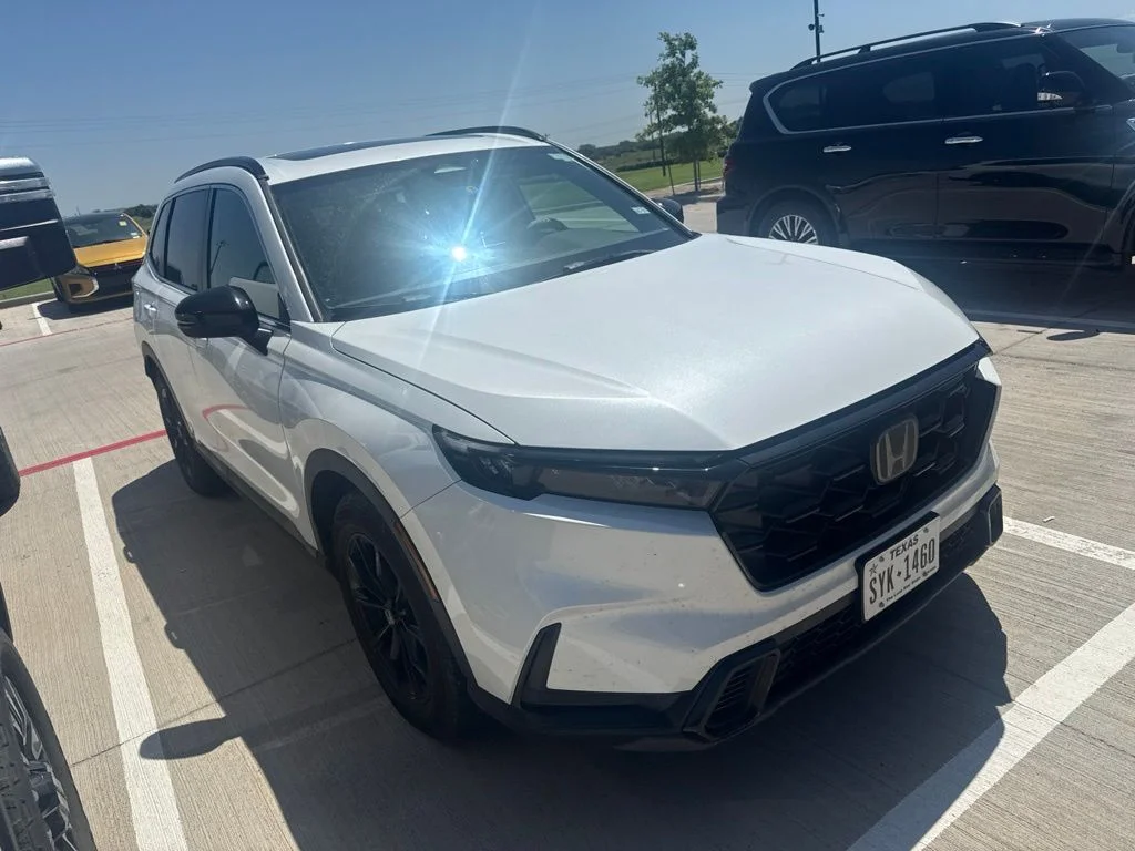 Used 2023  Honda Sport image 2