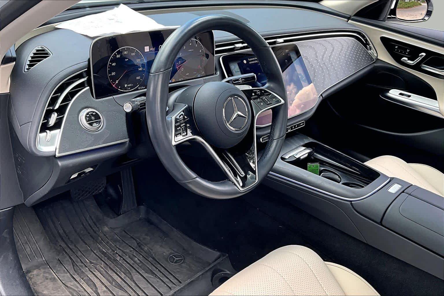 Used 2026 MANUFAKTUR Moonlight White Metallic Mercedes-Benz E 350 image 17