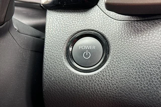 Certified Used 2025 MID BLK/WIND CHILL Toyota  image 21