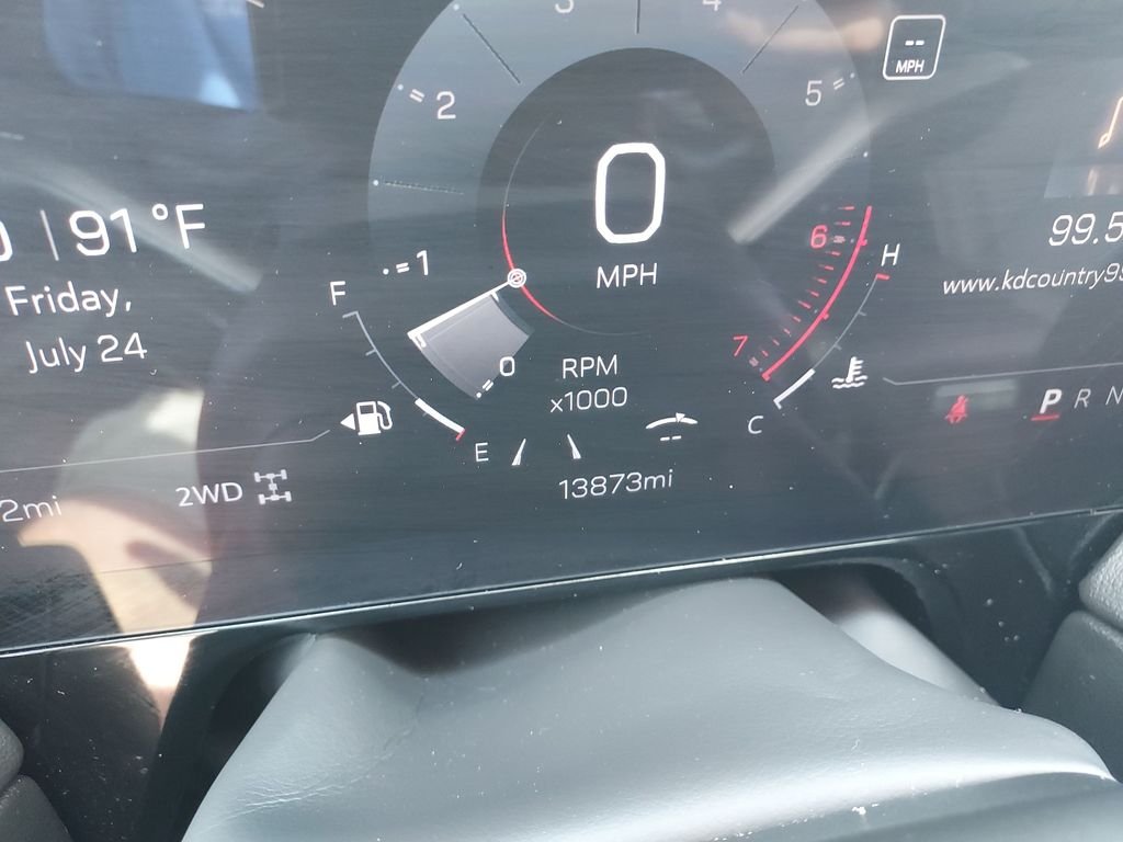 Used 2026 Black GMC Elevation image 19
