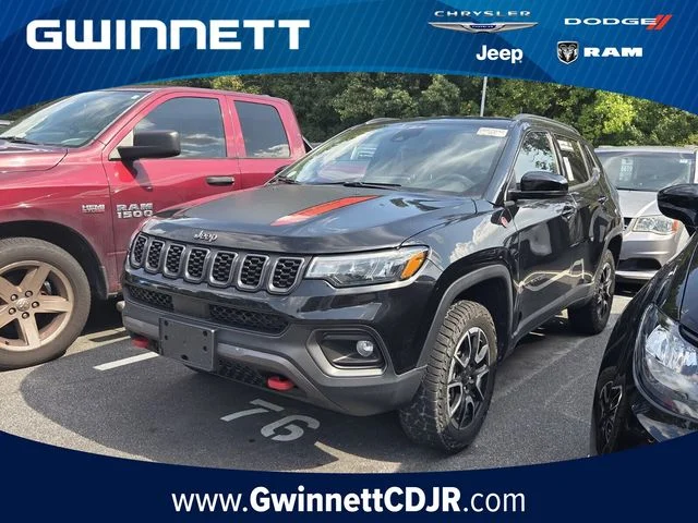 Used 2024 Black Jeep Trailhawk image 1