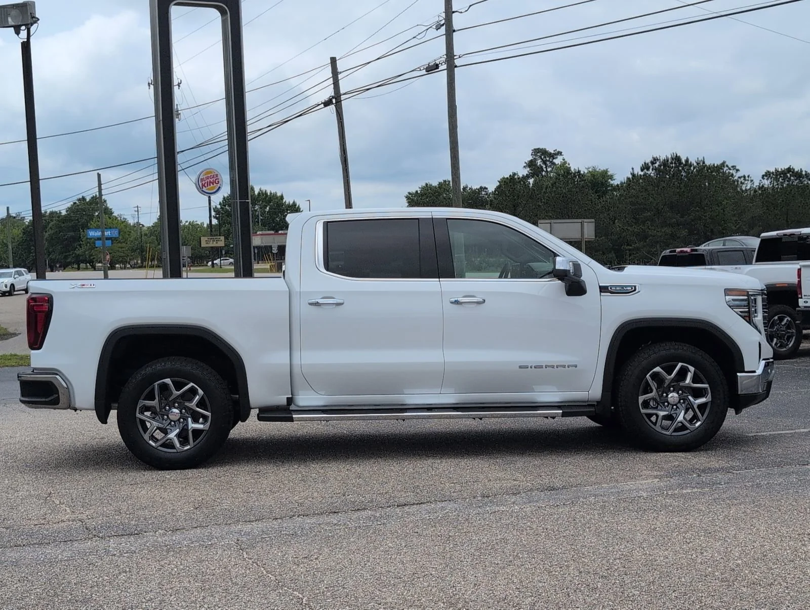 New 2026 Summit White GMC SLT image 7