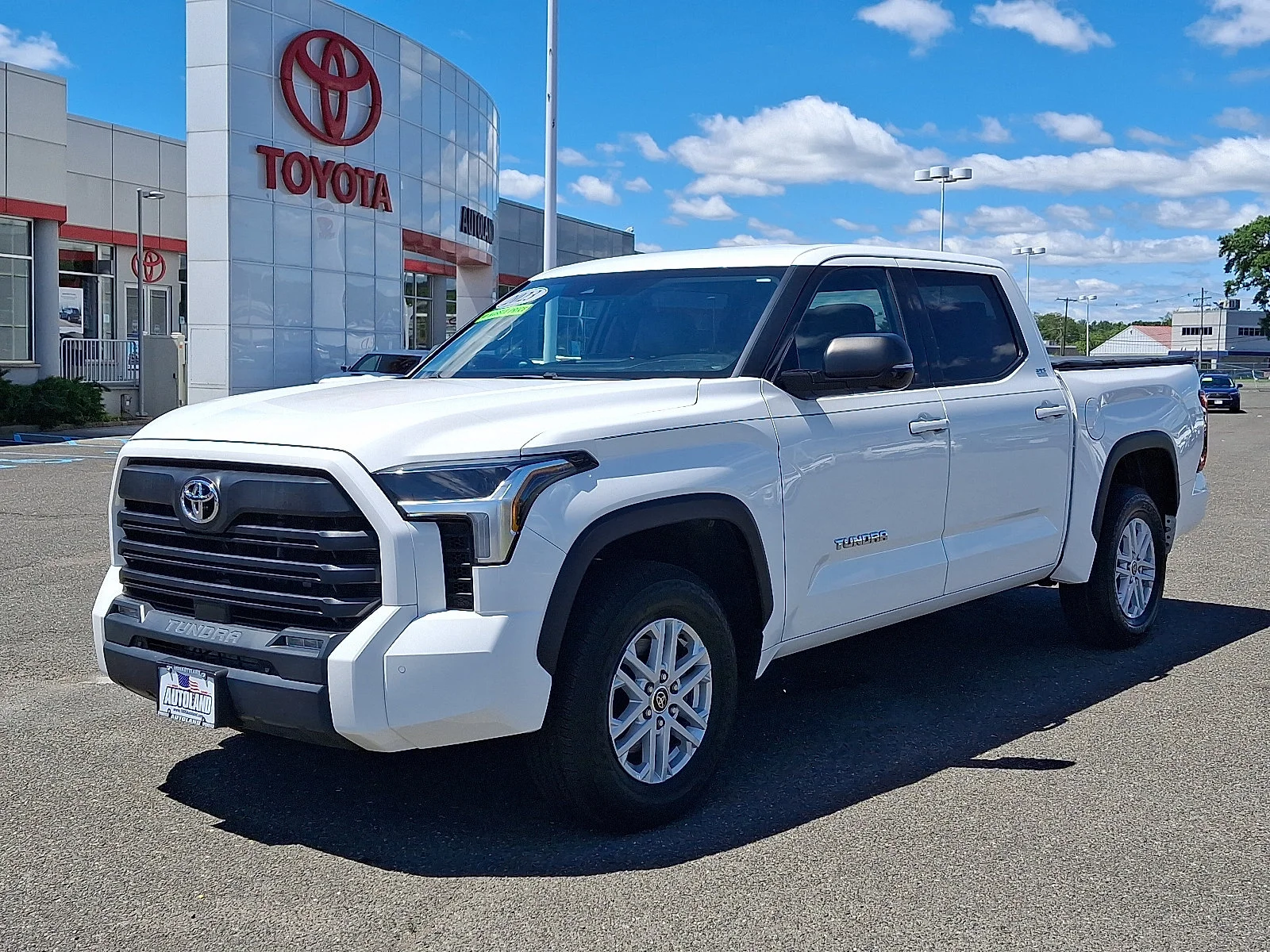 Used 2023 Ice Cap - 040 Toyota SR5 image 3