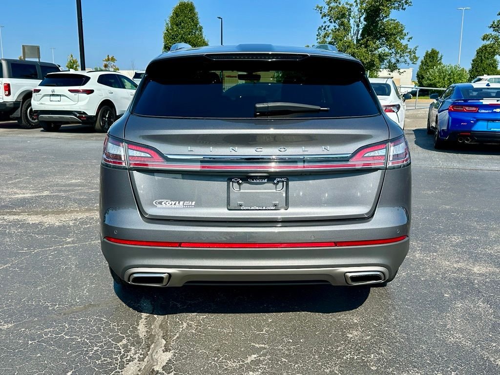 Used 2023 Gray Lincoln Standard image 4