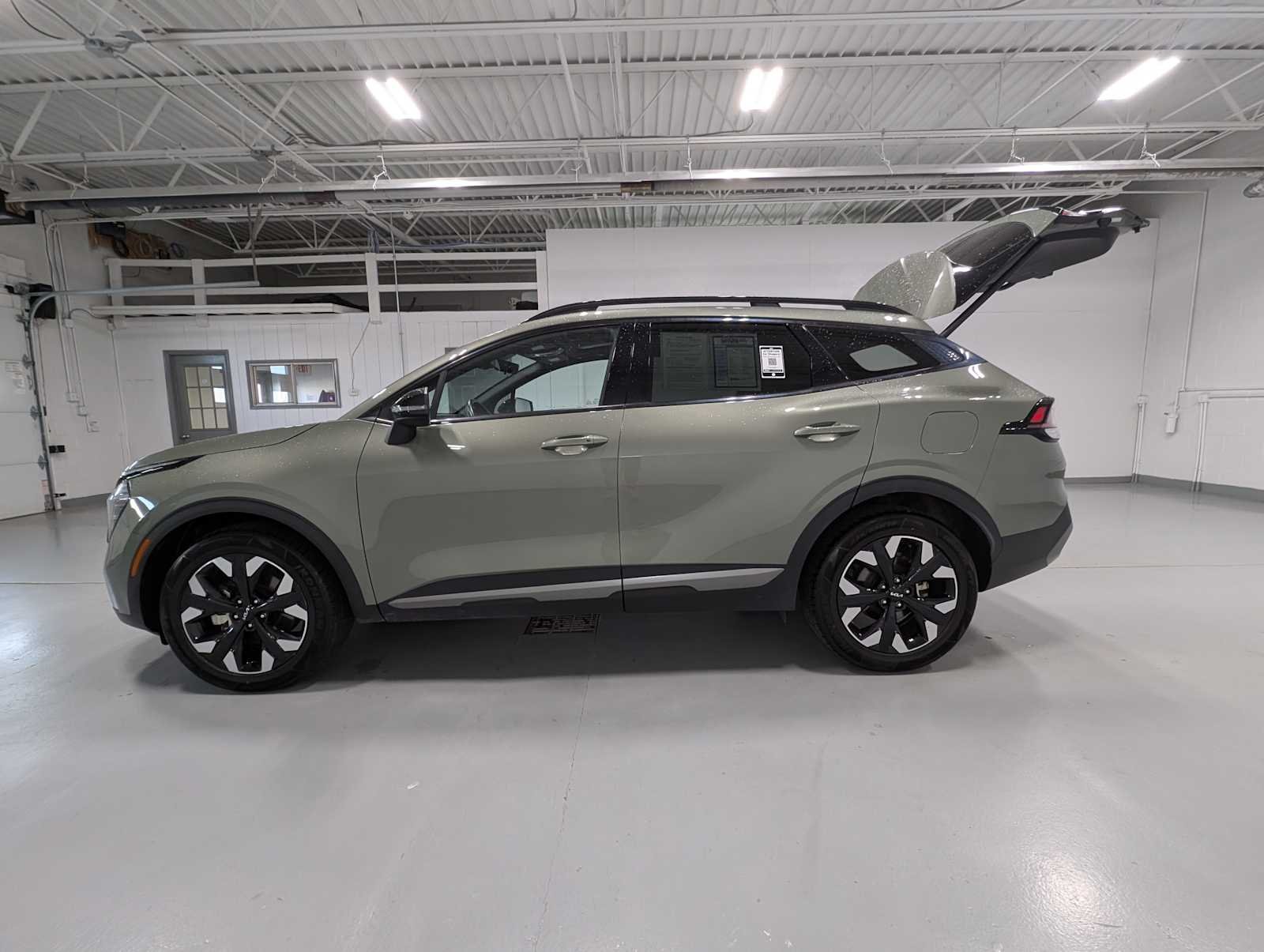 Used 2024 Jungle Green Kia X-Line image 12