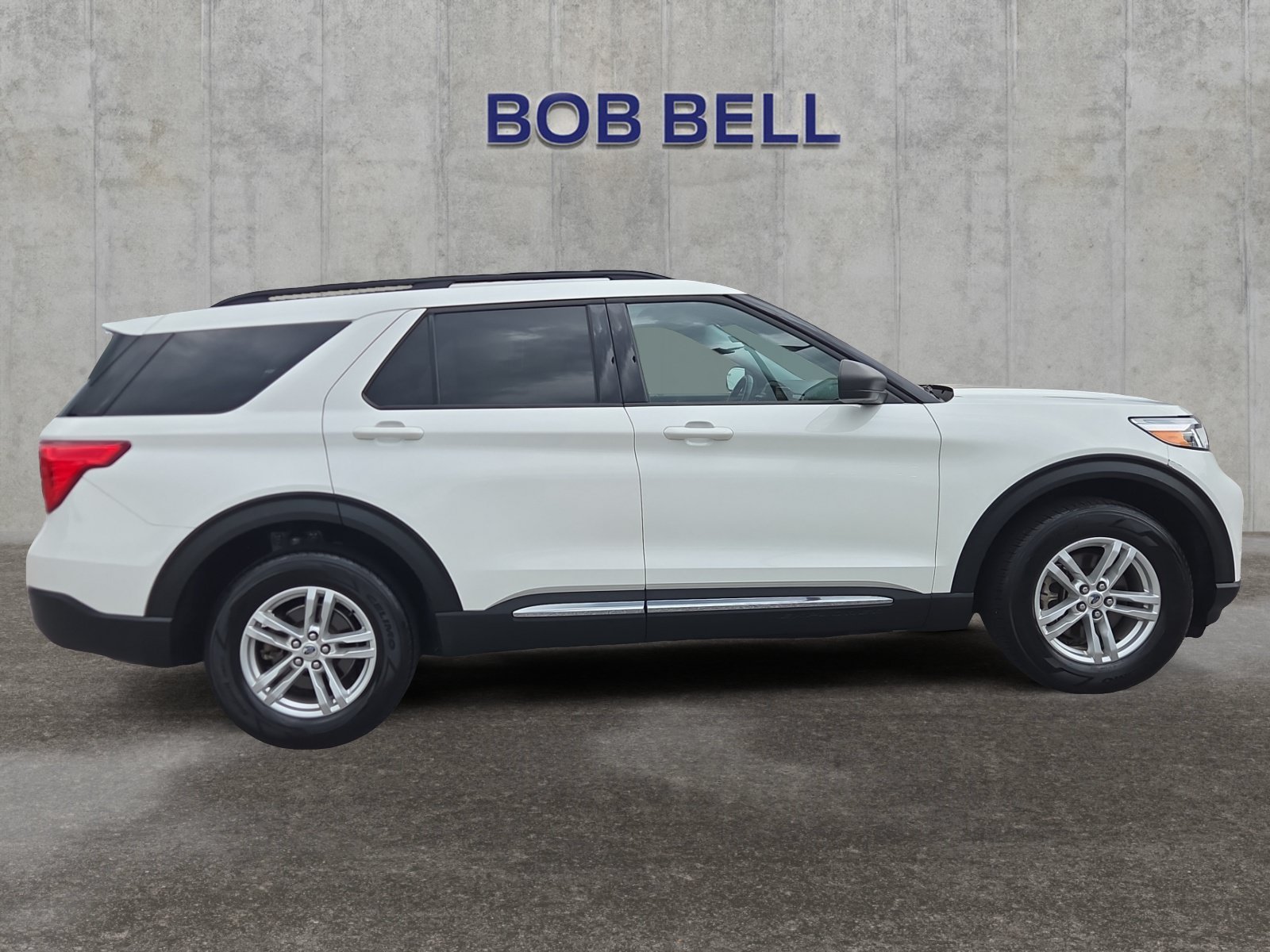 2022 Ford Explorer XLT - Photo 6