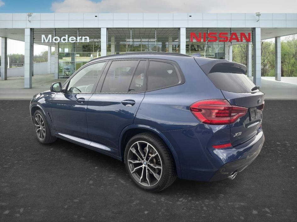 Used 2021 Phytonic Blue Metallic BMW xDrive30i image 3