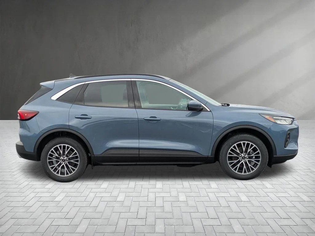 New 2024 Vapor Blue Metallic Ford Plug-in Hybrid image 10