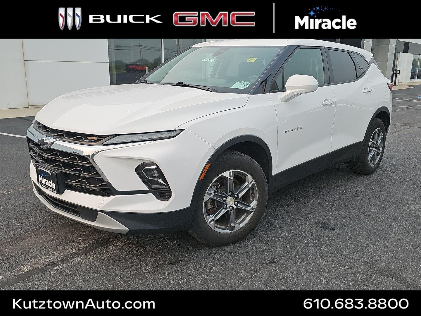 Used 2023 Summit White Chevrolet 2LT image 1