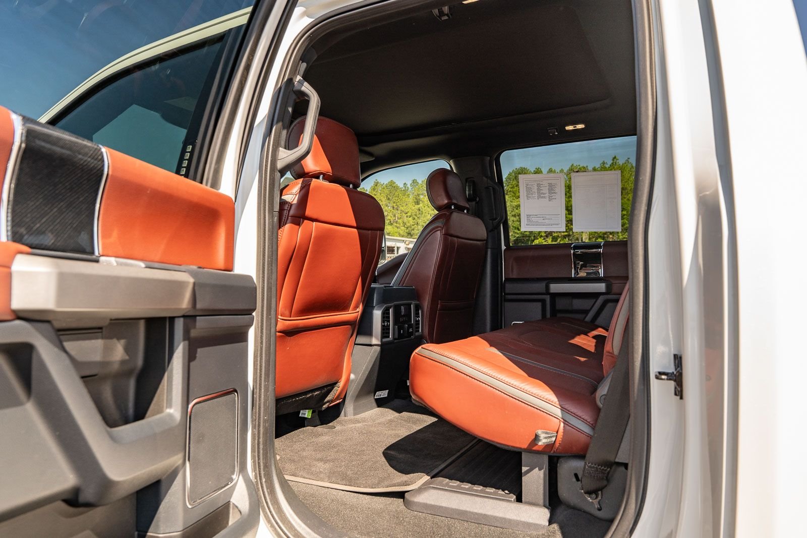 Certified Used 2022  Ford Platinum image 19
