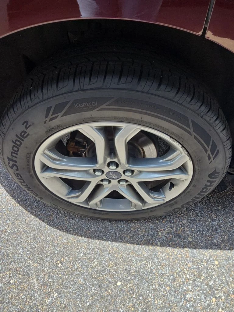 Used 2017 Red Ford Titanium image 9