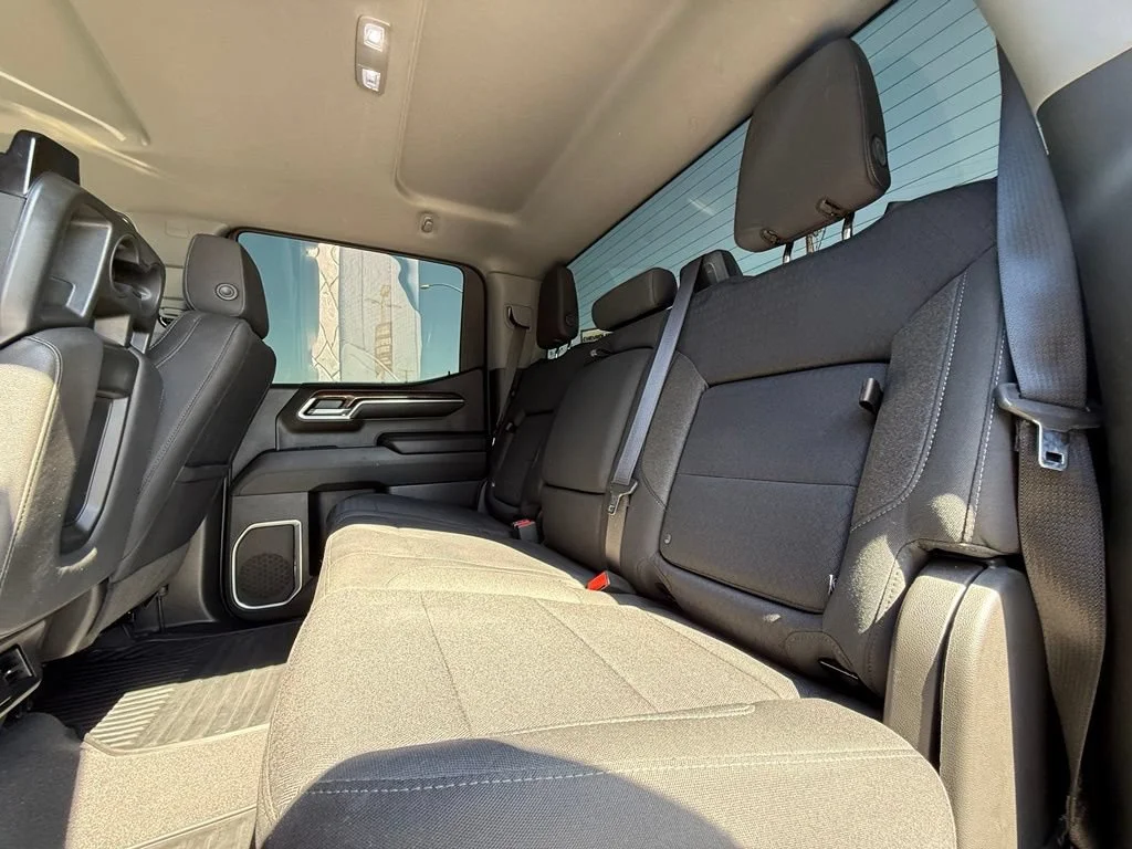 Used 2023 Onyx Black GMC Elevation image 34
