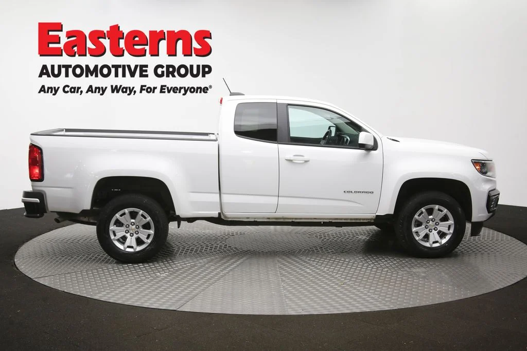 Used 2022 White Chevrolet LT image 43