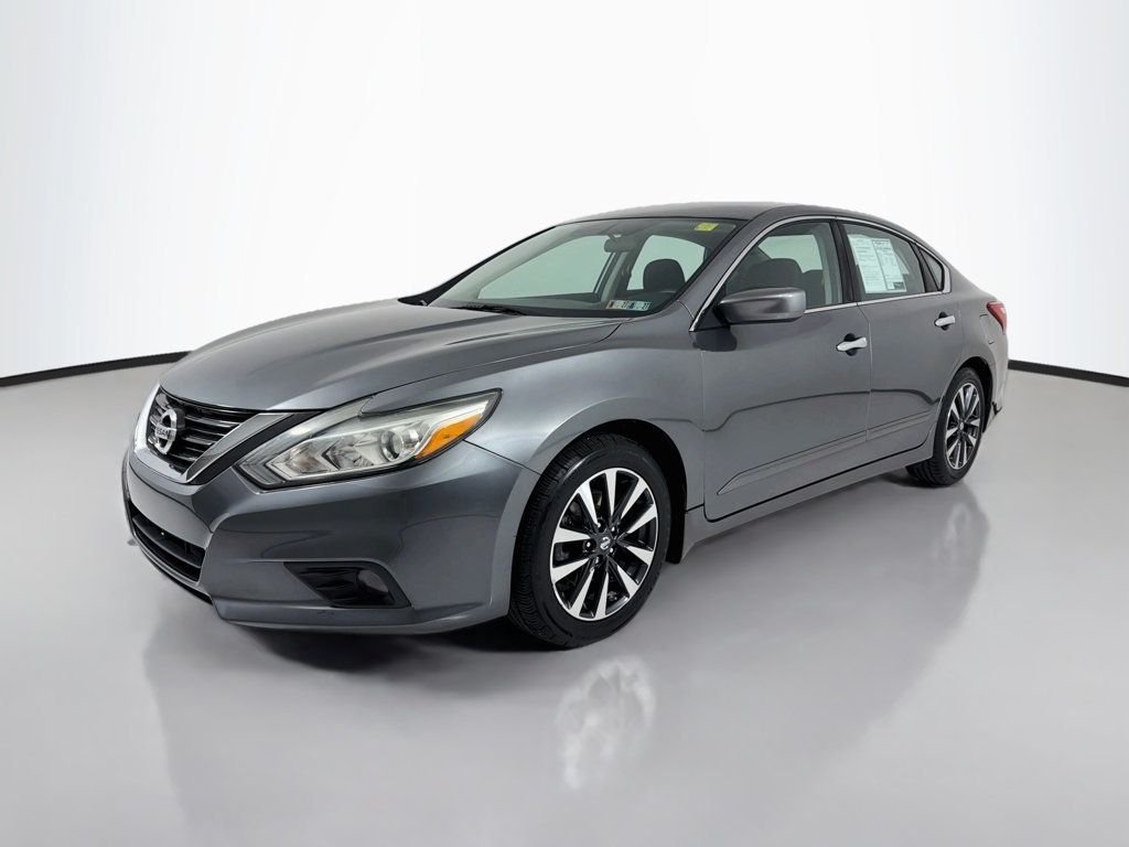 Used 2016 Gun Metallic Nissan 4dr Sedan I4 2.5 SV image 3