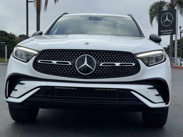 Certified Used 2025 Polar White Mercedes-Benz GLC 300 image 3