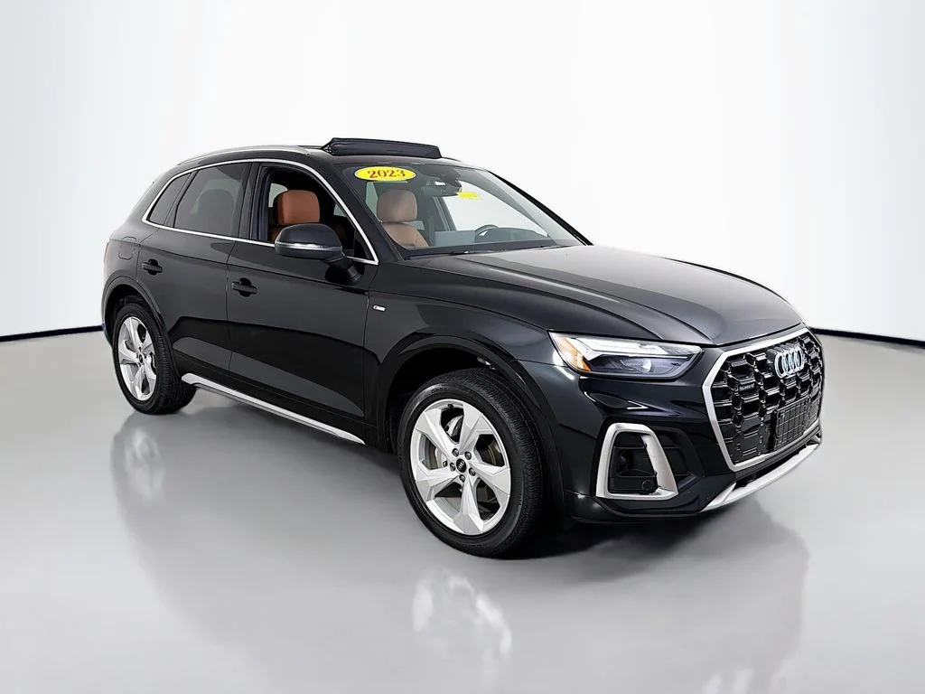 2023 Audi Q5 45 Premium Plus's photo