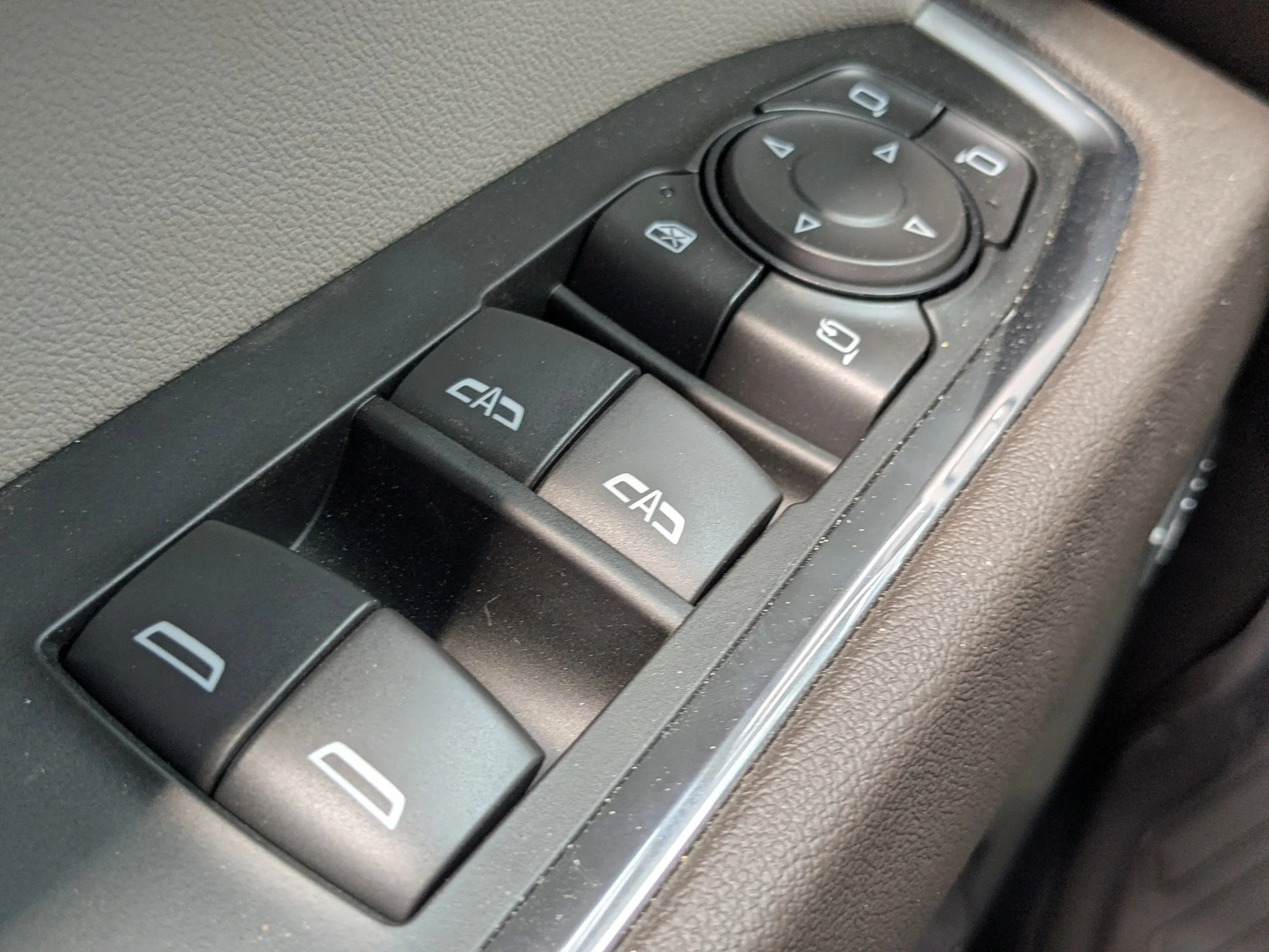 2026 GMC Sierra 1500 SLT - Photo 23