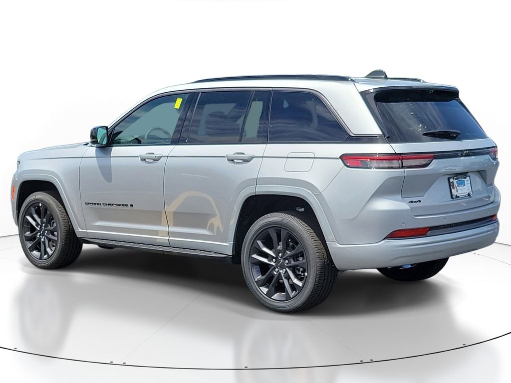 New 2026 Silver Zynith Jeep Limited Reserve image 3