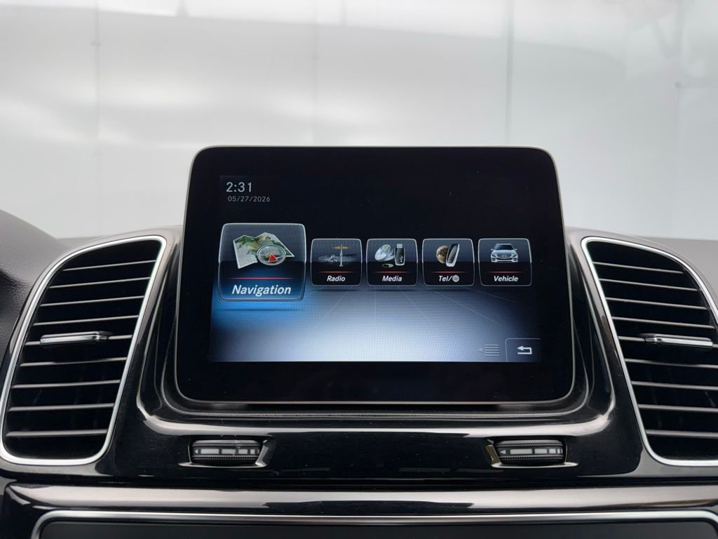 Used 2019 White Mercedes-Benz GLE 400 image 50