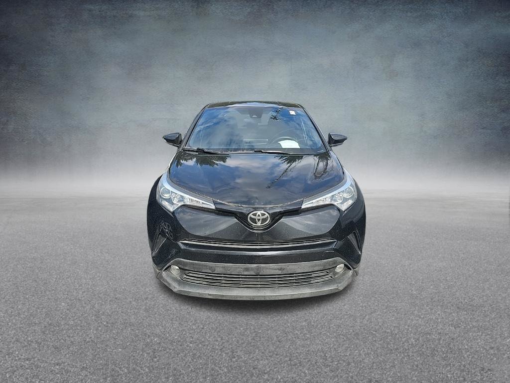 Used 2018 Black Sand Pearl Toyota XLE Premium image 3