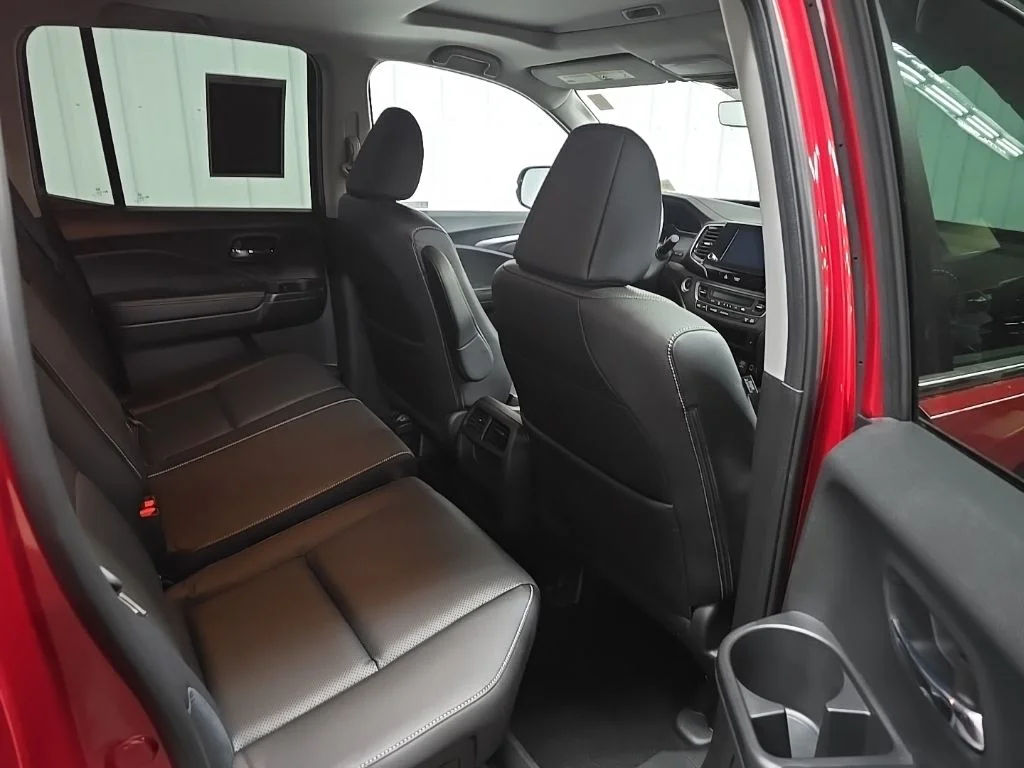 Used 2023 Red Honda RTL image 18