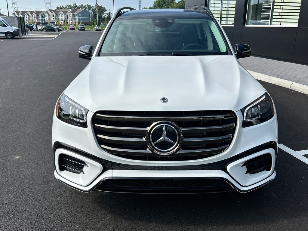 New 2026 Polar White Mercedes-Benz GLS 450 image 3