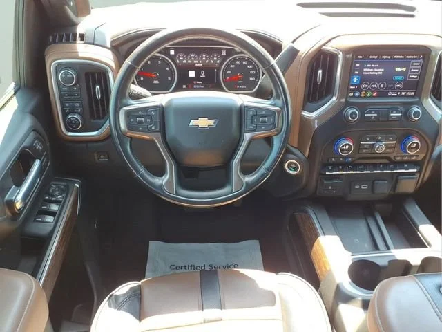 Used 2022 Iridescent Pearl Tricoat Chevrolet High Country image 4