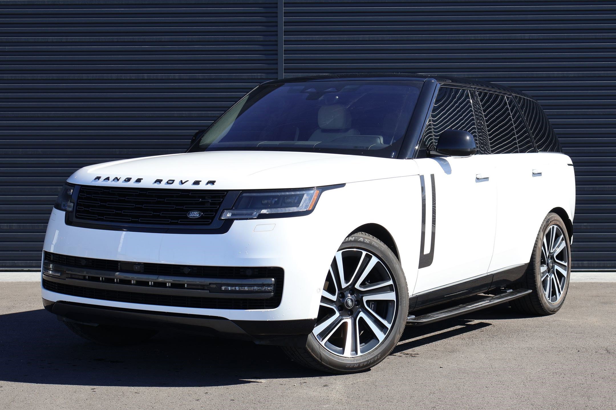 2023 Land Rover Range Rover 4.4 SE SWB's photo