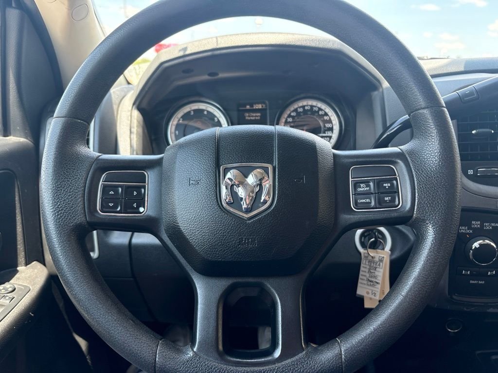 Used 2018 Bright Silver Clearcoat Metallic Ram Tradesman image 13