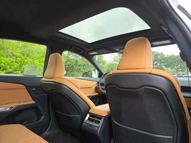 New 2026 Ultra White Lexus PREMIUM PLUS image 12