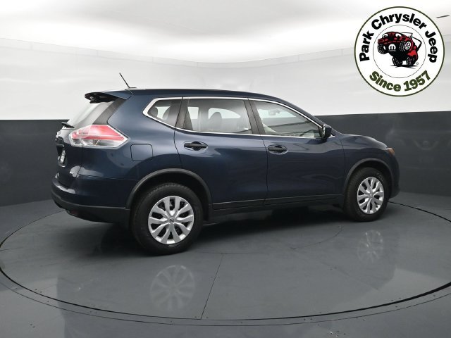 Used 2016 Nissan Rogue S with VIN JN8AT2MV6GW146556 for sale in Burnsville, Minnesota