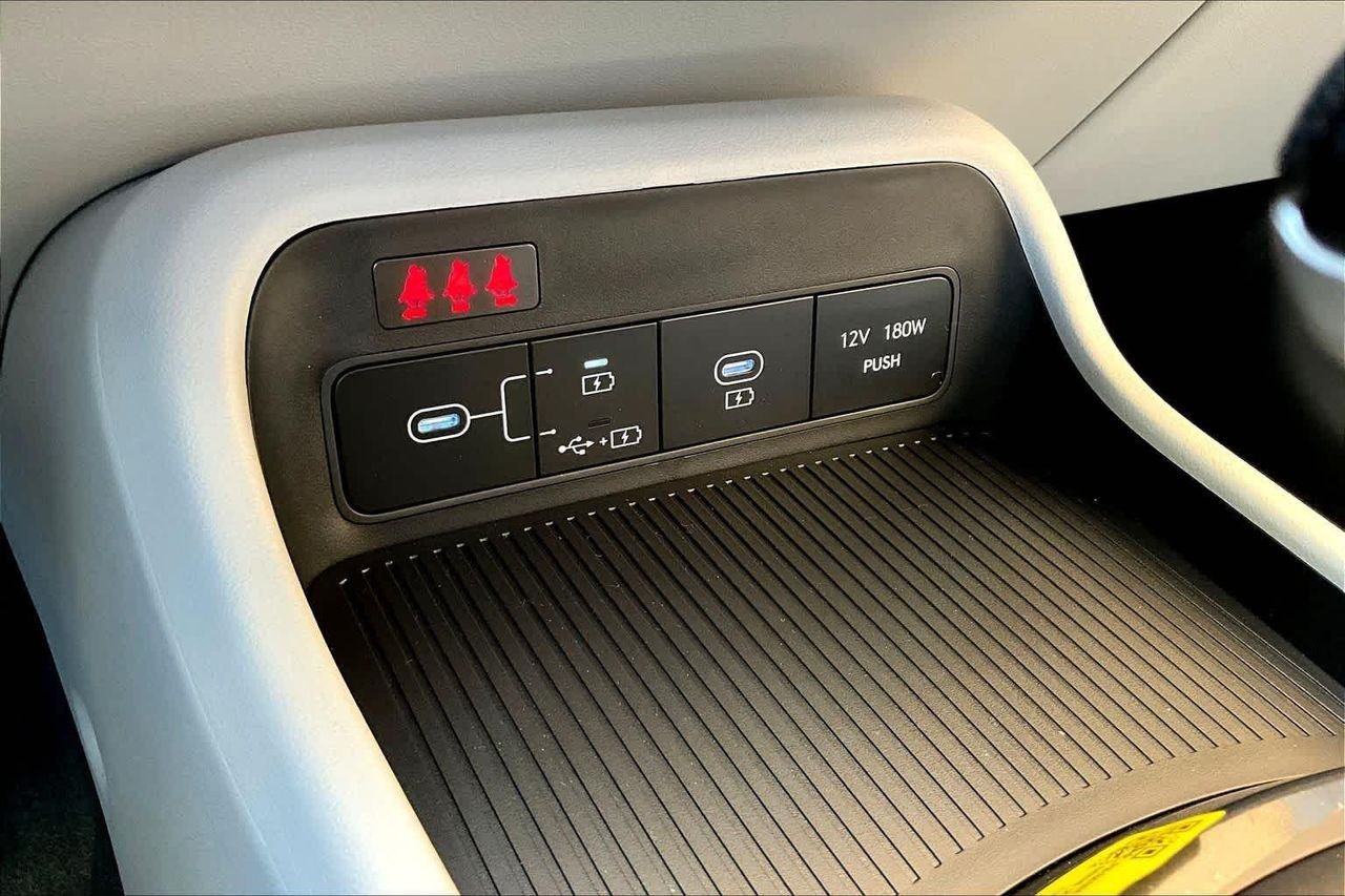 New 2026 Atlas White Hyundai SE image 19