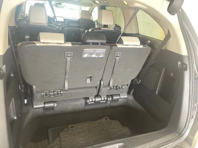 2025 Honda Odyssey Elite - Photo 19