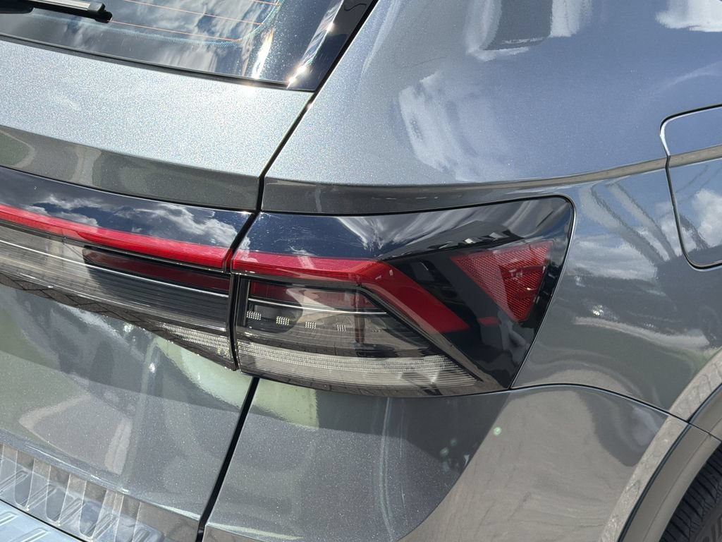 2025 Volkswagen Taos S - Photo 10