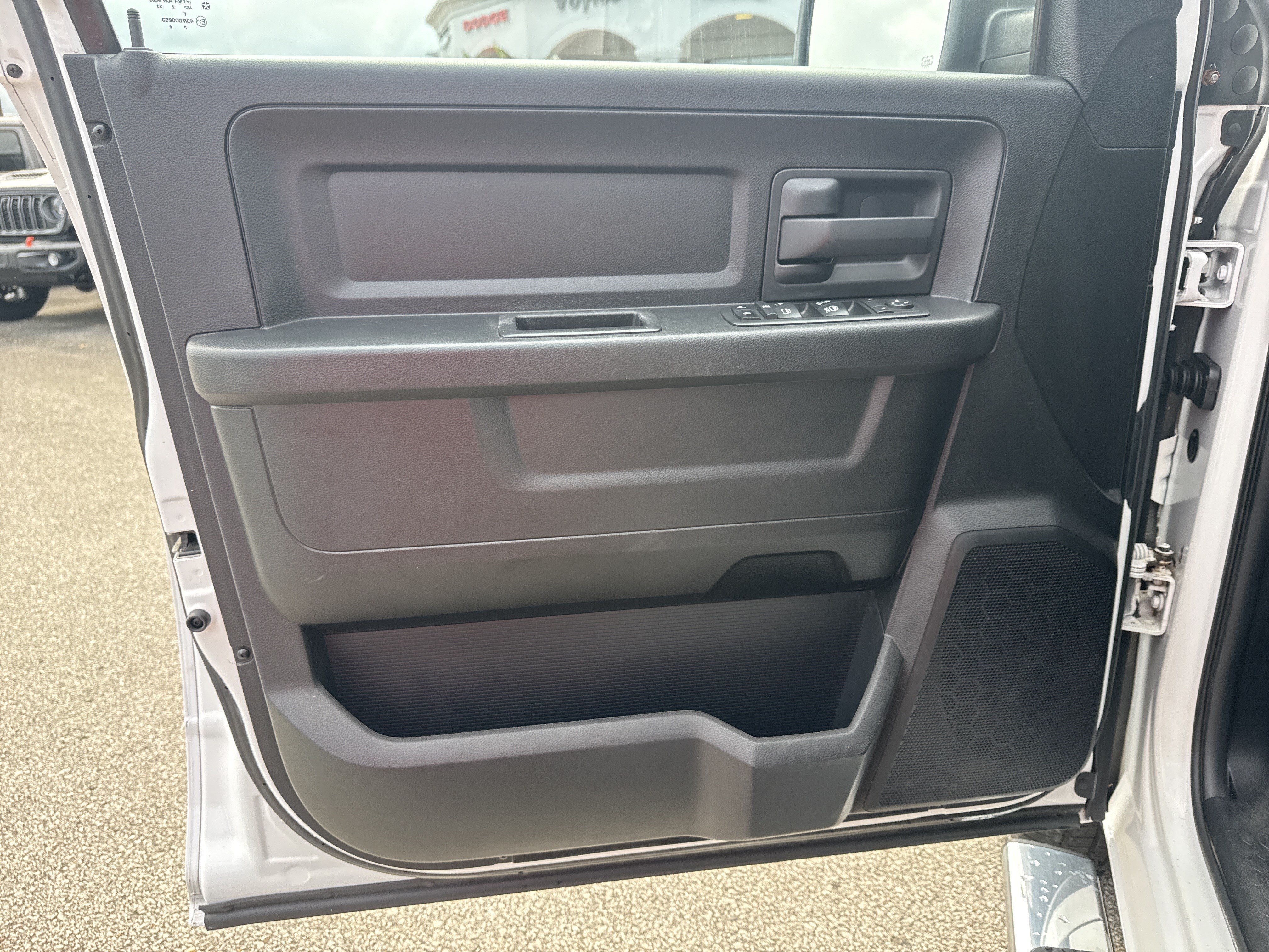 Used 2013 Bright White Ram Express image 10
