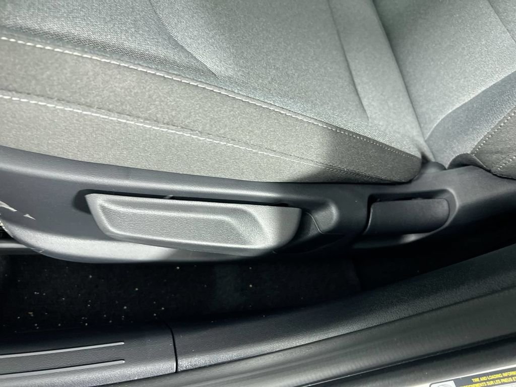 New 2026 Snow White Pearl Kia LXS image 14