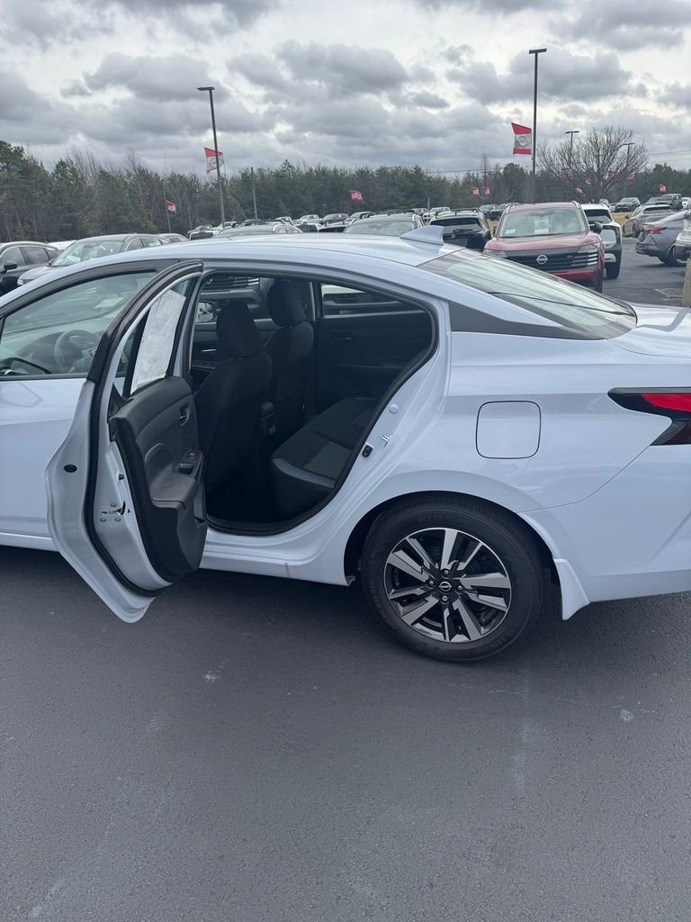 2025 Nissan Versa Sedan SV - Photo 13