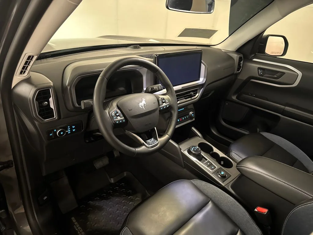Certified Used 2025 Gray Ford Outer Banks image 5