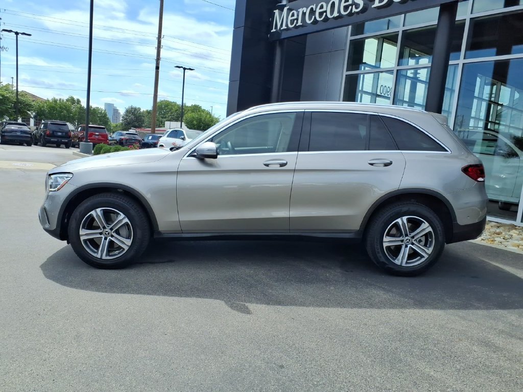Used 2022 Mojave Silver Metallic Mercedes-Benz GLC 300 image 3