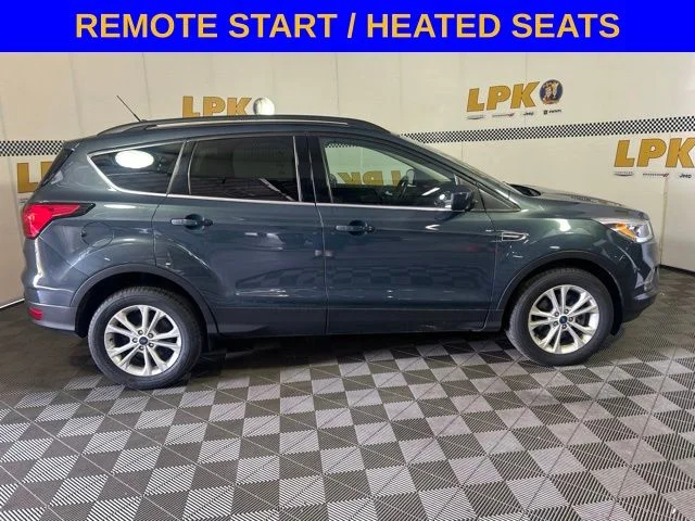 Used 2019 Sea Green Ford SEL image 2