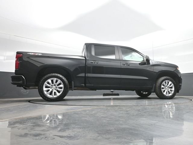 Used 2021 Black Chevrolet Custom image 25