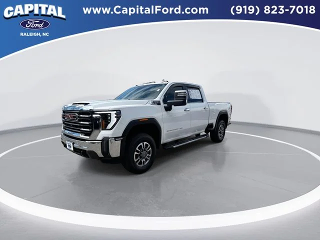 Used 2024 White GMC SLT image 4