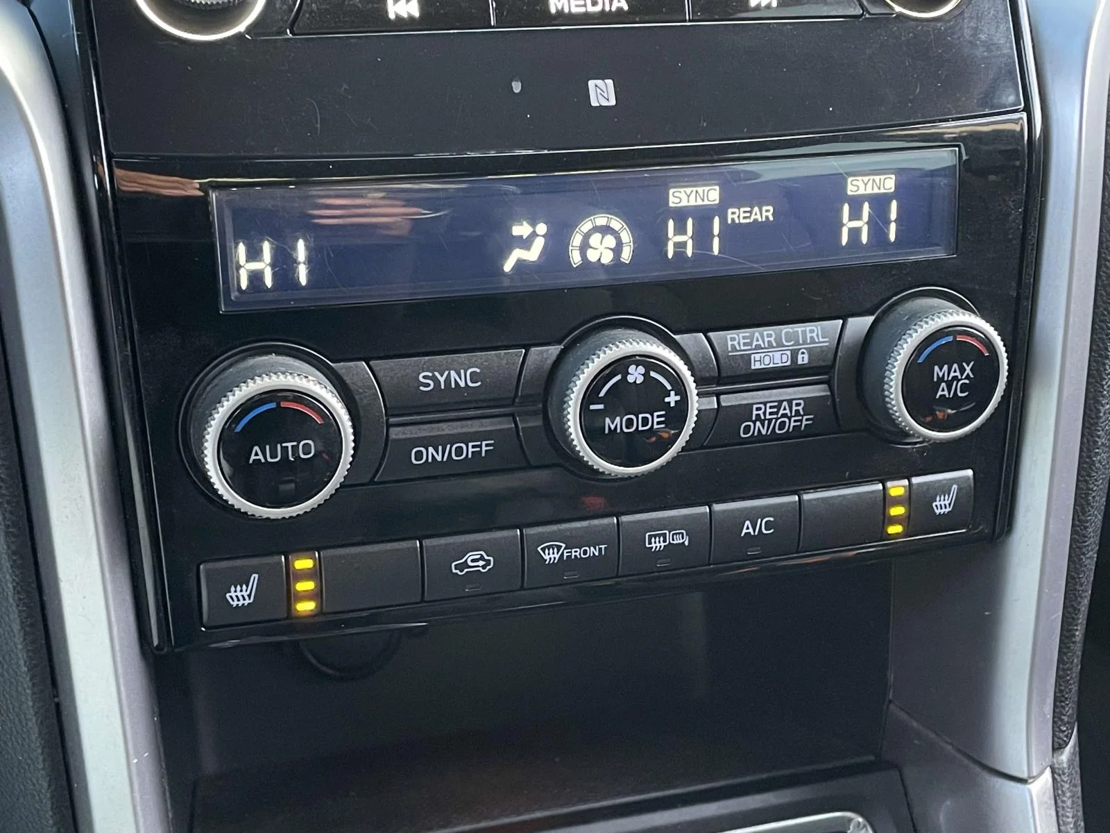 Used 2020 Magnetite Gray Metallic Subaru Premium image 20