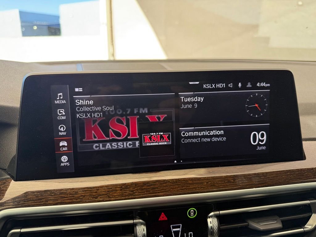 Used 2022 Jet Black BMW sDrive30i image 25