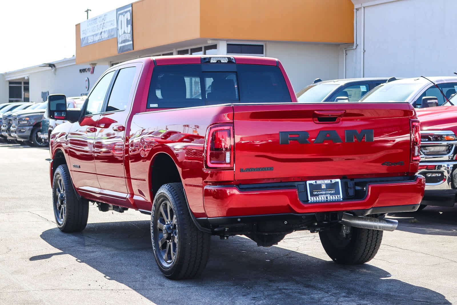 New 2026 Molten Red Pearl-Coat Exterior Paint RAM Laramie image 6