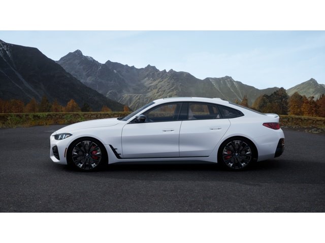 New 2026 Mineral White Metallic BMW M440i image 4