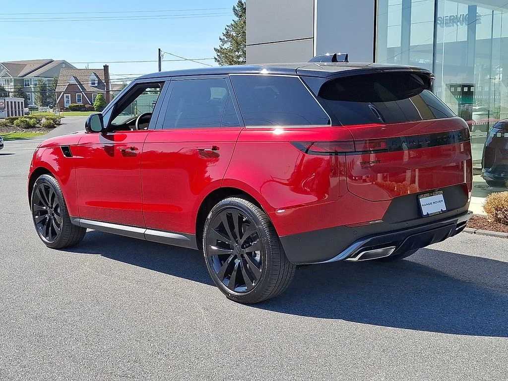 New 2026  Land Rover SE image 4